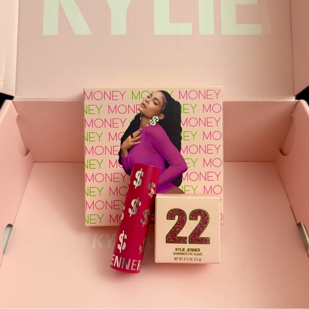 NWT KYLIE COSMETICS BIRTHDAY MONEY COLLECTION SET